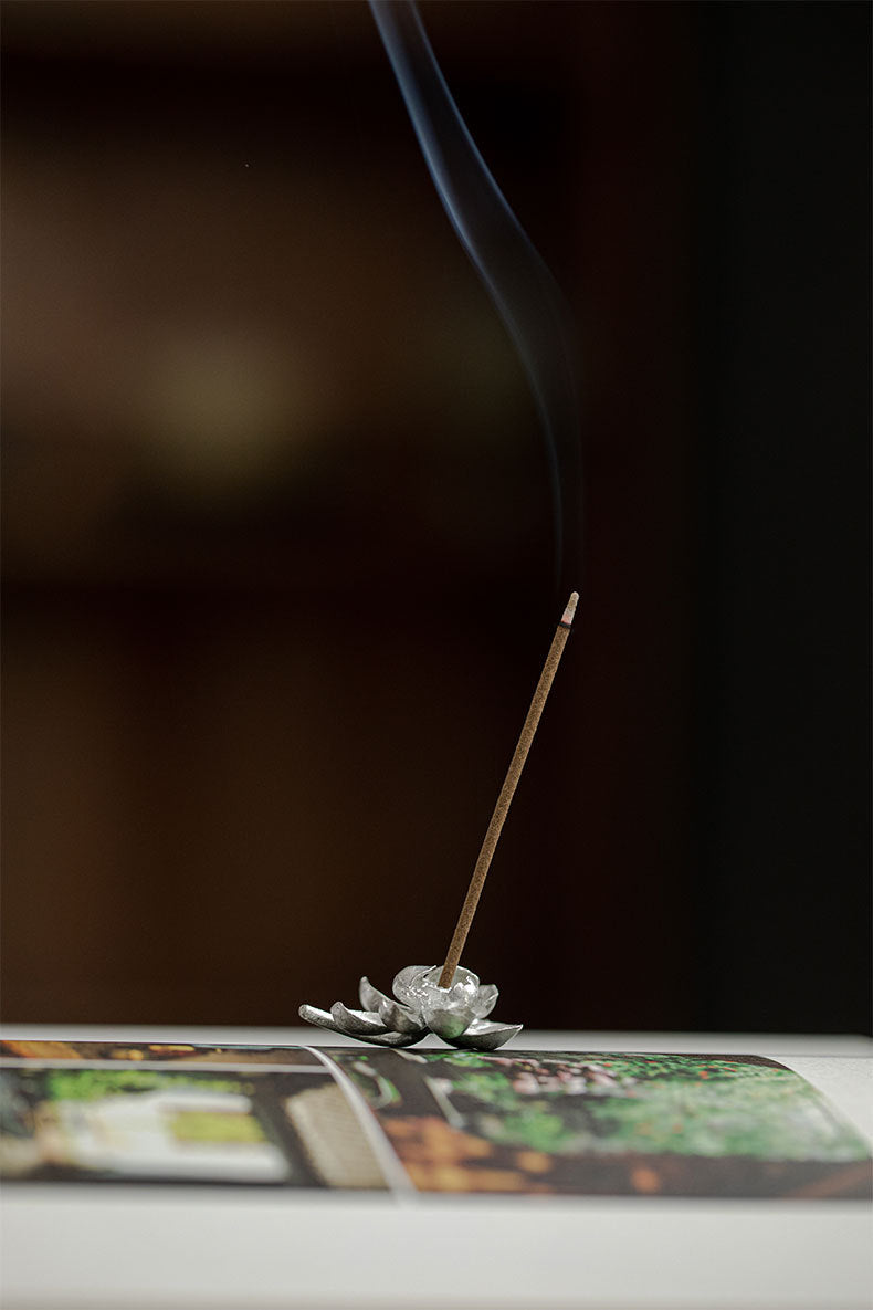 Emotional Healing through Traditional Incense: A Scented Path Back to Balance