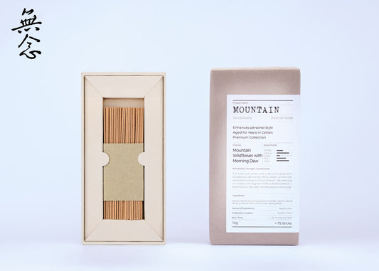 Monianlife Mountain Sandalwood Incense – premium handcrafted incense sticks with natural fragrance, packaged in an eco-friendly box with detailed scent profile.